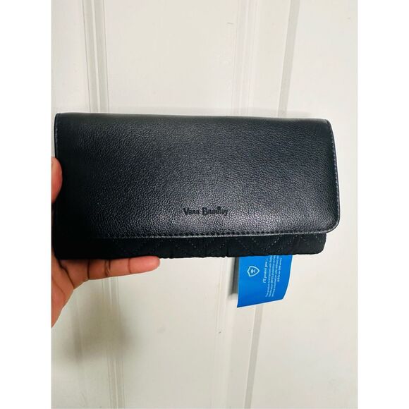 Vera Bradley NWT Iconic RFID Audrey Wallet in Microfiber Black - Picture 1 of 5